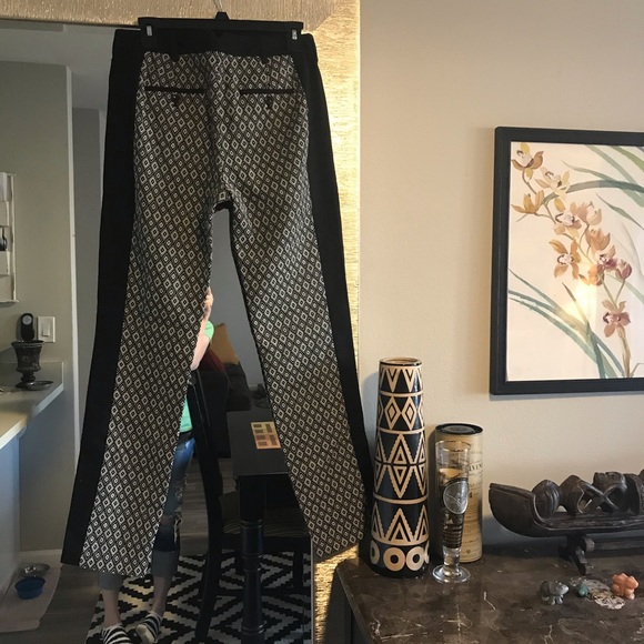 Slim fit BCBG slacks - Picture 3 of 5